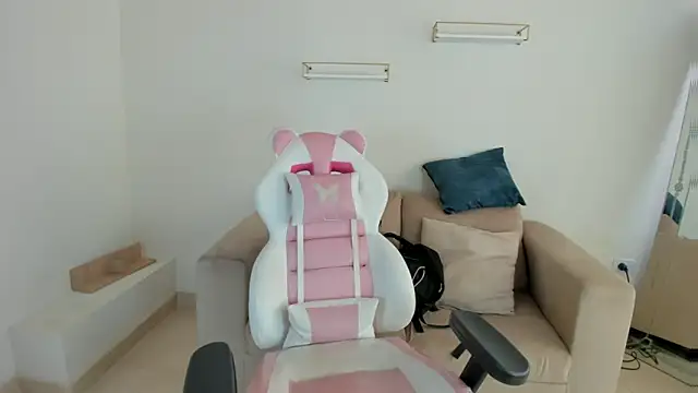 Snapshot of Charlotte_cowell_sub1_ chatting on 19, 9, 2025 Charlotte cowell sub1 online show from 19, 9, 2025