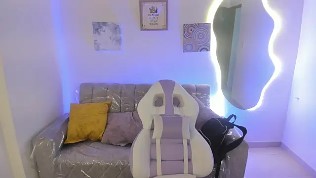 Snapshot of Charlotte_cowell_sub1_ chatting on 8, 10, 2025 Charlotte cowell sub1 online show from 8, 10, 2025