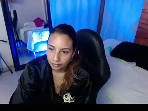 mykaelahoney online show from 10, 4, 2026