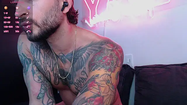 Snapshot of marco_allison43 chatting on 11, 1, 2026 marco allison43 online show from 11, 1, 2026