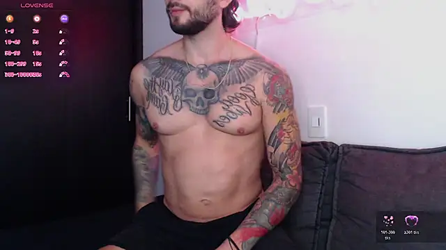 Snapshot of marco_allison43 chatting on 8, 3, 2026 marco allison43 online show from 8, 3, 2026