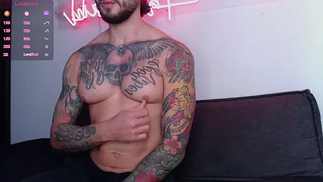 Snapshot of marco_allison43 chatting on 9, 3, 2026 marco allison43 online show from 9, 3, 2026