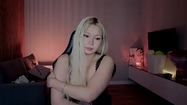 RileyMee online show from 24, 4, 2026