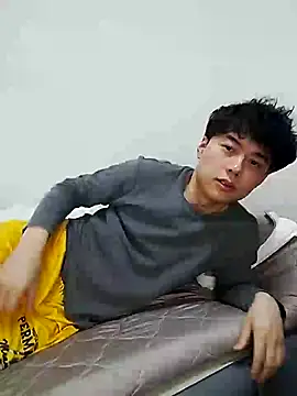 whitebriefboy online show from 31, 1, 2025