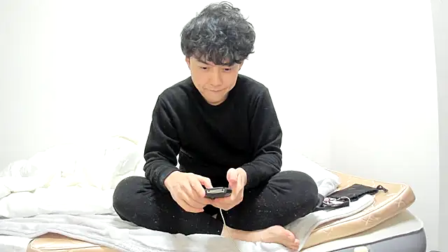 whitebriefboy online show from 12, 2, 2025