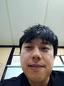 whitebriefboy online show from 8, 10, 2025