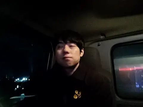 whitebriefboy online show from 15, 3, 2026