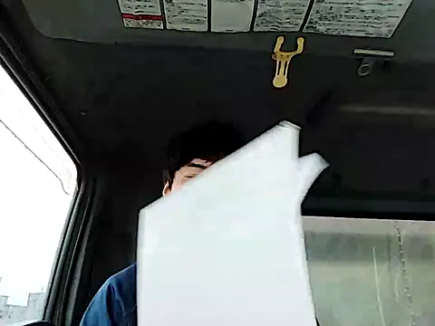 whitebriefboy online show from 26, 4, 2026