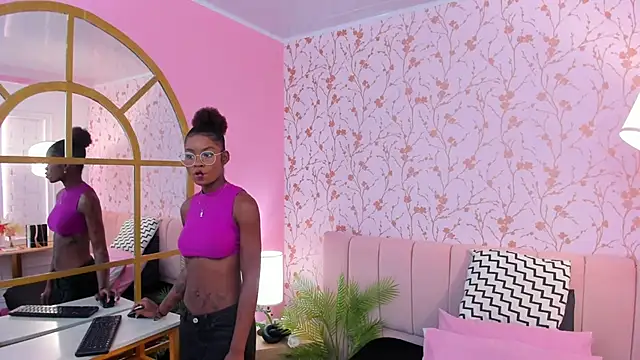 amber-hill online show from 25, 2, 2025