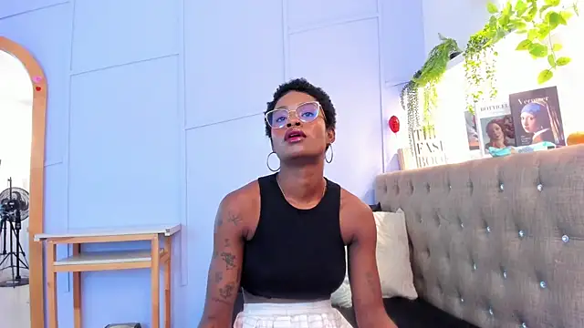 amber-hill online show from 27, 7, 2026