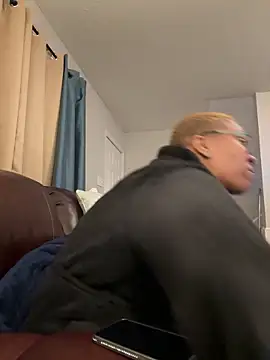 SexyHoneyRedd online show from 8, 3, 2026