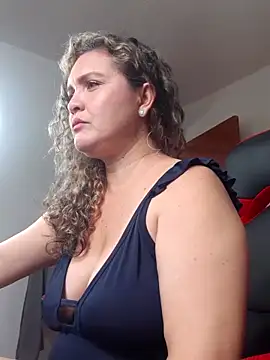 helenca43 online show from 25, 2, 2025