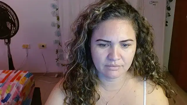 helenca43 online show from 10, 9, 2025