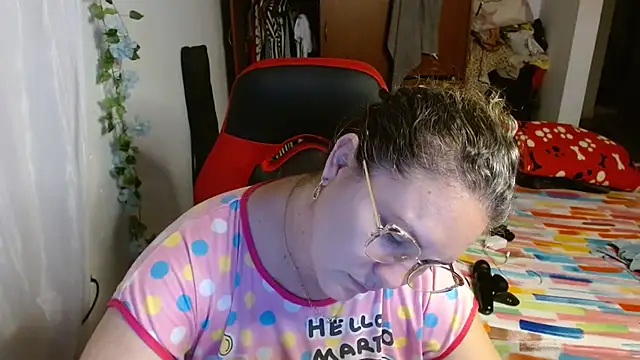 helenca43 online show from 9, 10, 2025