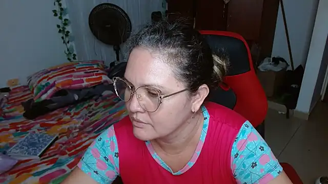 helenca43 online show from 24, 2, 2026