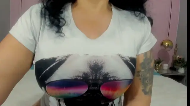 Snapshot of valeriasexxx chatting on 18, 2, 2025 valeriasexxx online show from 18, 2, 2025