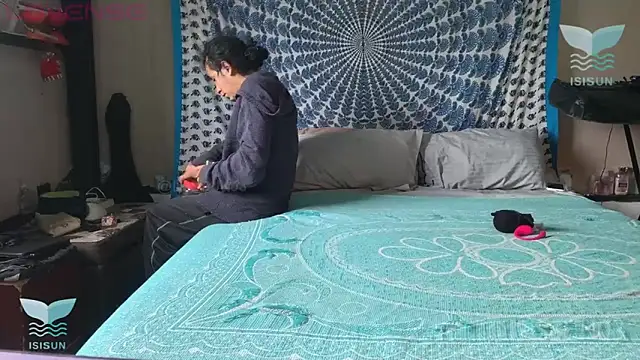 isissun03 online show from 27, 11, 2025