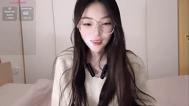 Sweet-Angel999 online show from 1, 3, 2025