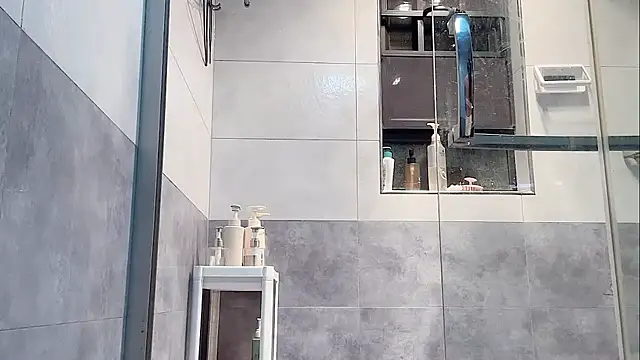 Sweet-Angel999 online show from 29, 4, 2026