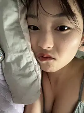 Sweet-Angel999 online show from 10, 6, 2026