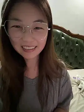 Sweet-Angel999 online show from 26, 7, 2026