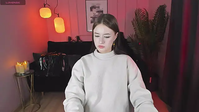 Lily Moonlight online show from 20, 12, 2024