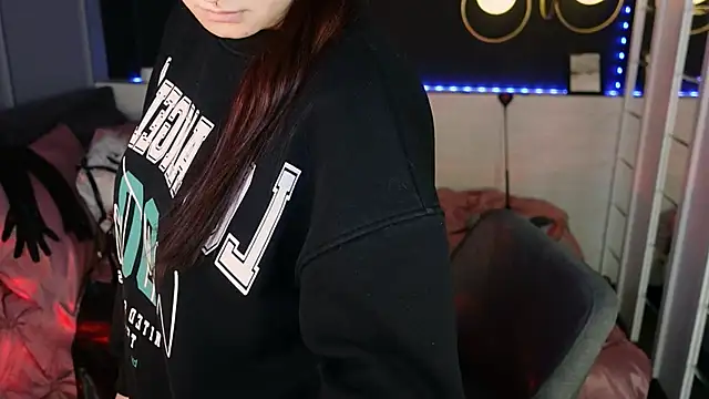 Lily Moonlight online show from 1, 2, 2026