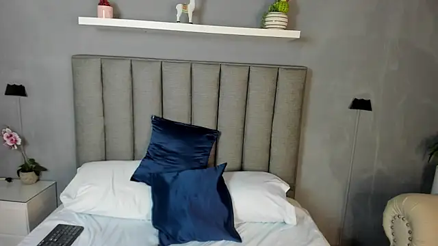 dalila30x online show from 10, 1, 2025