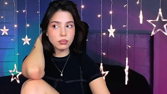 Snapshot of Stacy_Gonzales_ chatting on 9, 10, 2025 Stacy Gonzales online show from 9, 10, 2025