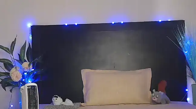 WildRuhi20 online show from 6, 2, 2025