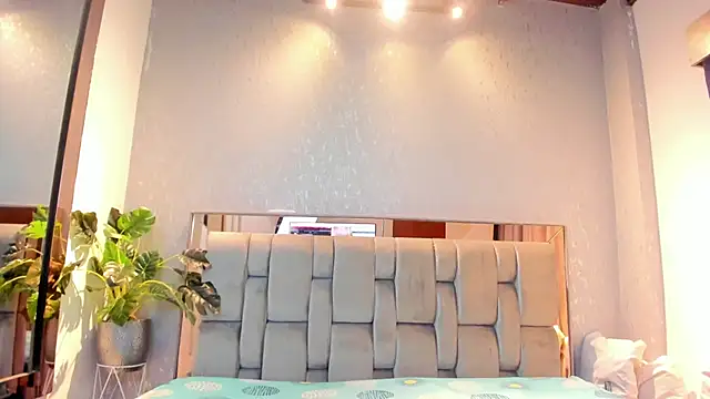 RoseTaylor   online show from 3, 4, 2026