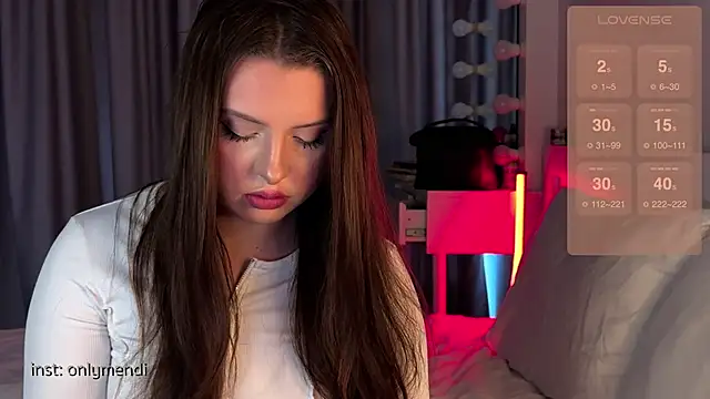 Snapshot of MENNDI chatting on 20, 2, 2025 MENNDI online show from 20, 2, 2025