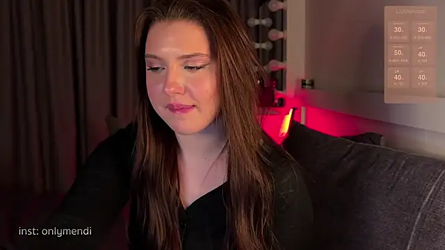 Snapshot of MENNDI chatting on 27, 2, 2025 MENNDI online show from 27, 2, 2025