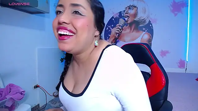 cristal horny19 online show from 9, 6, 2026