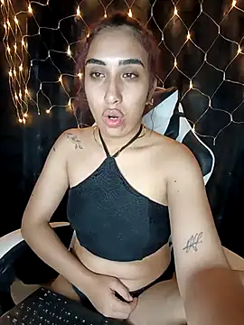 ifeelverywet andhot online show from 5, 11, 2025