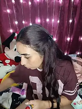 ifeelverywet andhot online show from 17, 5, 2026