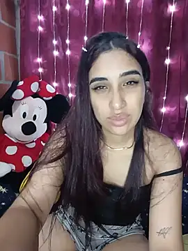ifeelverywet andhot online show from 27, 5, 2026
