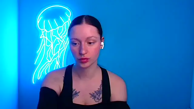 Fantasy July online show from 25, 2, 2025