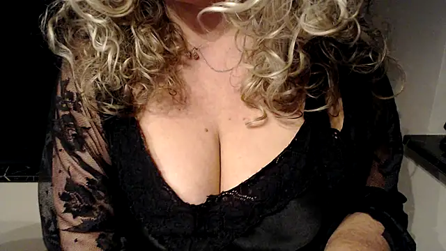 JenniLowen online show from 25, 2, 2025