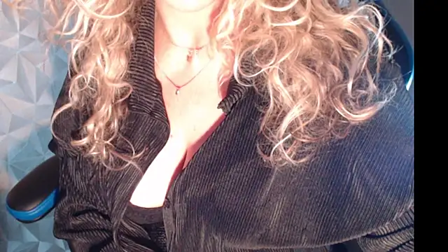 JenniLowen online show from 13, 3, 2025