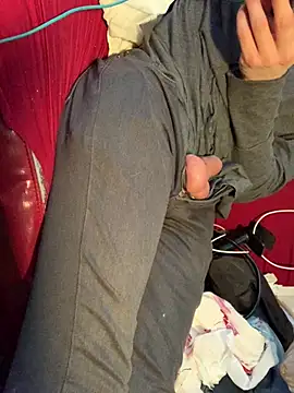 Snapshot of skatebored chatting on 14, 3, 2025 skatebored online show from 14, 3, 2025