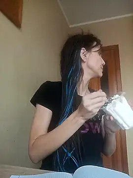 Francenia lolis online show from 5, 11, 2025