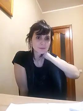 Francenia lolis online show from 9, 4, 2026