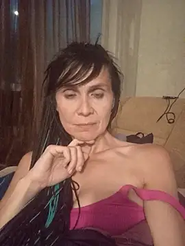 Francenia lolis online show from 23, 7, 2026