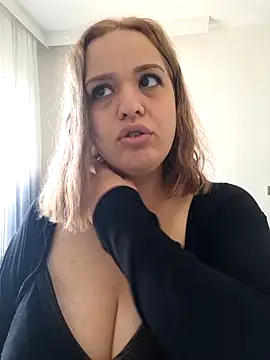 cansuozell online show from 2, 10, 2025