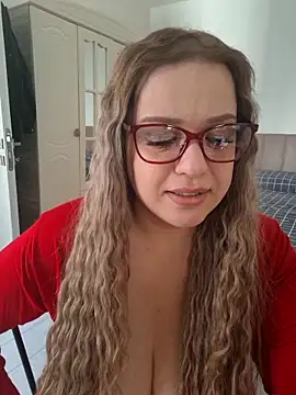 cansuozell online show from 17, 10, 2025