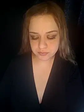 cansuozell online show from 13, 11, 2025