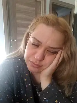 cansuozell online show from 23, 4, 2026