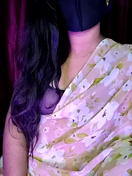 Snapshot of SexyAndHottie chatting on 4, 1, 2025 SexyAndHottie online show from 4, 1, 2025