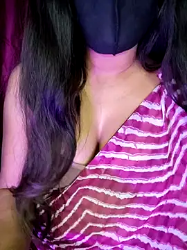 Snapshot of SexyAndHottie chatting on 15, 1, 2025 SexyAndHottie online show from 15, 1, 2025